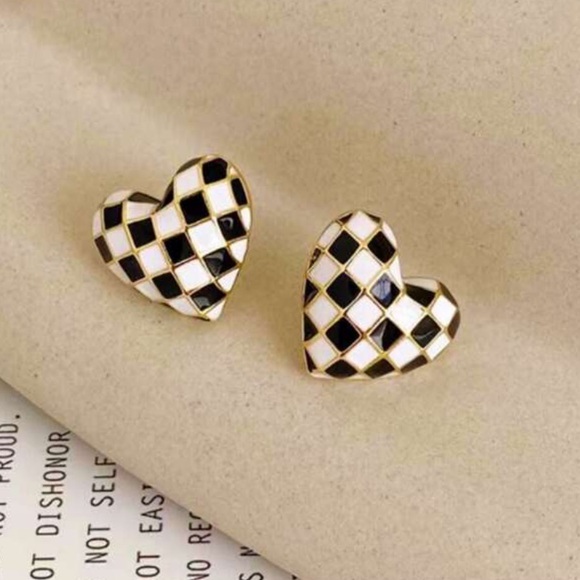 Anthropologie Jewelry - NWT Mackenzie Checkered Heart Stud Earrings